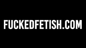 Preview 1 of Kissing Sence - i recived a call and i needed to pee