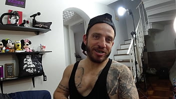 Preview 2 of Dressup Wife - An&atilde_zinha da bunda grande faz anal e d&aacute_ pro velhinho &ndash_ Bastidores insanos na Mattos Movies!