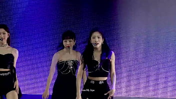 Preview 3 of Fully Open Xxx Vidio - LOONA Luminous TOKYO CONCERT (Kim Lip FANCAM)