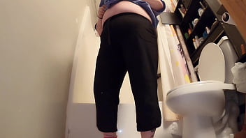 Preview 1 of Handsom Man - Bathroom Squirt Remaster