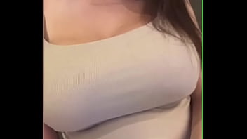 Preview 3 of Peing 69 - My stepmom shows her elastic ass and big milky tits