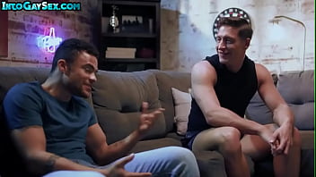 Preview 1 of Brazzers Kiara Mia Hd - Straight guy losing his gayginity to roommate