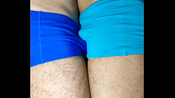Preview 3 of Minori Hanan - Frottage Sarrando as Picas de Sunga