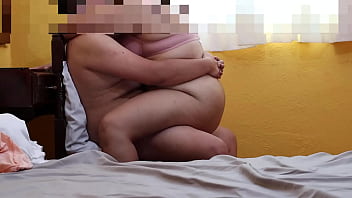 Preview 3 of Desi Bhabhi Pron Video - Le pido a mi amante que me monte