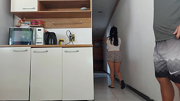Preview 1 of Black Pigtail - sexo arriscado,  enquanto meu marido estava no banho transei com amigo dele,  quase fomos pego