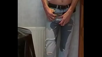 Preview 4 of Julia Anna And Lisa Ann - pissing in destroyed jeans