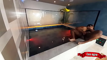 Preview 3 of Indian Chut Fadi Sex Videos - Primeira vez que levei a mulher do meu amigo para um hotel