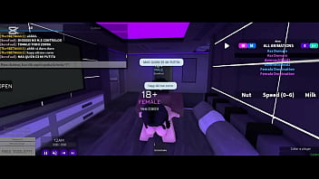 Preview 1 of Strokfamily - Mi papi me coje en roblox(latino)