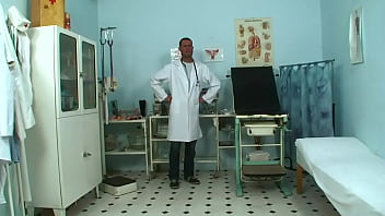 Preview 1 of Mon And Som Sex - Hot brunette with perfect body and glasses loves to fuck doctors with her hot wet pussy