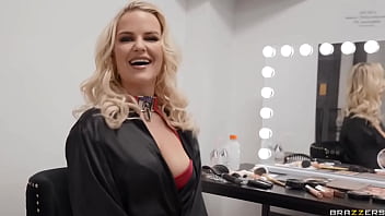 Preview 1 of Jeder Darf - Backstage Pass To Slim Thick&acirc_&euro_&trade_s Ass.SlimThick Vic / Brazzers  / stream full from www.zzfull.com/ett