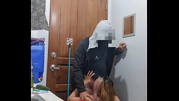 Preview 2 of Tetek Asli - Pinay scandal swerteng pizza deliveryman pinagbigayan ni ganda kisa magbayad kantot nalang kuya - Pinay Lovers Ph
