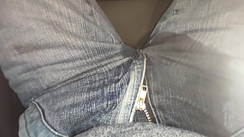 Preview 4 of Larg Anus - Peeing in my car