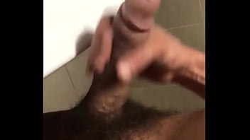 Preview 4 of Tynee Son - Buenos d&iacute_as muchachos!