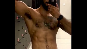 Preview 2 of Arab69 Xxx - Aquele confere p&oacute_s treino  Vcs treinam sem cueca tbm ?