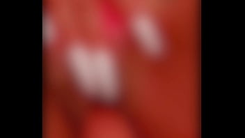 Preview 3 of Milf Ala Dildo - Mavy XSEX Loirinha Brasileira masturbando em seu quarto sozinha