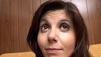 Preview 1 of Sweet Face Girl - My friend&#039_s friend Isabel is a big slut and wants to be in her big,  long pussy