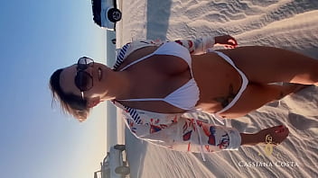 Preview 1 of Up Zkrit - Tentei descansar depois da praia,  mais ele n&atilde_o deixou,  me masturbou e depois cavalguei gostoso!
