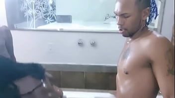 Preview 4 of Shemale Bathroom Handjob - Aghata Dando Pra Dois Bandidos da Favela Ainda Bebeu o Leite Todo | Brinquedo Ator 2 - Joao O Safado
