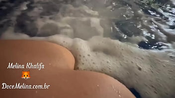 Preview 2 of Small Vock - Mel Khalifa se masturba em hidromassagem de motel
