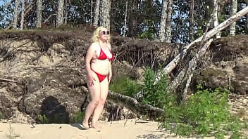 Preview 2 of Bbw Semal - Bikini beach-red and blue