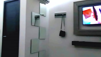 Preview 2 of Psk Muda - Compartimos cuarto y terminamos follando