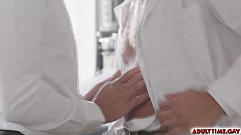 Preview 2 of Suny Leon Xxx Image - Zario Travezz and his boyfriend,  Dr. Brogan surrender themselves with passionate kisses and erotic moves yearning for more carnal pleasure.