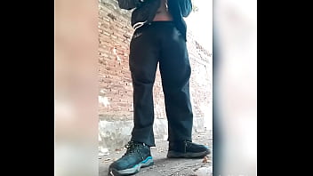 Preview 2 of Leah Otti - Mariquita femboy  mostrando en la calle