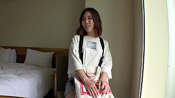 Preview 1 of Shoplifter Sex Me - 【初撮り】ネットでAV応募&rarr_AV体験撮影 1025 エッチ大好きショップ店員さんは出会いがなくてムラムラw美乳とパイパンと超スレンダーボディでベットの上で接客します！？感度がいい彼女はチ●ポに神対応を魅せる！！ https://bit.ly/3UwCpYR