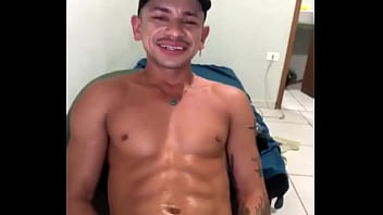 Preview 4 of Www Porn Shagtube Shag - CARA DOTADO BATENDO UMA NA CAM
