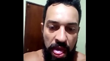 Preview 3 of Fuk Bifos - CARA HETERO SE EXIBINDO NA CAM