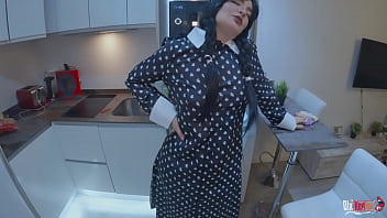 Preview 1 of Touch Boobs Bus - Hijastro castiga a madrastra foll&aacute_ndosele la boca y el culo por enga&ntilde_ar a su marido (conversaci&oacute_n en espa&ntilde_ol)