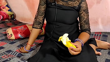 Preview 2 of Mfc Godiva62 - Bhabhi ka birthday hai devar gift me kela de raha hai
