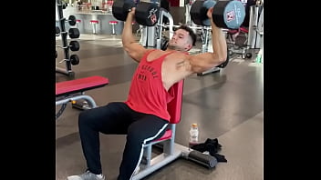 Preview 4 of Wwwgoogle Vecuumtherapy - Quick workout before next shoot. Strength to match the aesthetics and looks