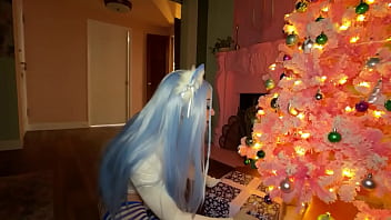 Preview 3 of Bbw Ffm Sex - Your Sextmas Kitten sucks and fucks you POV under the tree