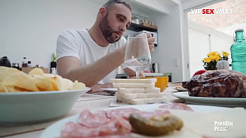Preview 1 of Leora Reallifecam Voyeur - Best Anal Tutorial &amp_ Guide You&#039_ll Ever See With Romanian Babe Julia De Lucia - VIP SEX VAULT