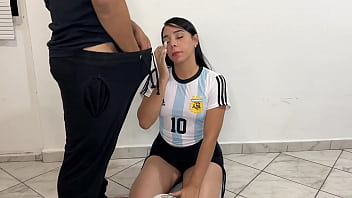 Preview 2 of Adhlyn Sixxx - Jugando al Futbol con mi Hermosa Madrastra - Es Facil Seducir a mi Hijastro con un Traje de Futbol y Pidiendole que me Ense&ntilde_e a Jugar
