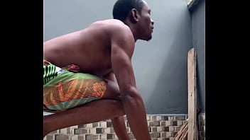 Preview 1 of Ghanain Girl - Morning workout