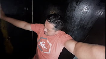 Preview 4 of Dj Ping Ping - FODENDO O MALOCA QUE ENCONTREI NA PRA&Ccedil_A DO AROUCHE