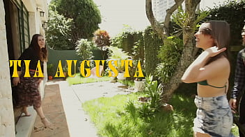 Preview 1 of Borat Badeanzug - Emme White &amp_ Dri Sexy em TIA AUGUSTA (Trailer)