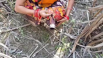 Preview 2 of Xxxwwwv Pakistan - Indian Desi Village outdoor Desi outdoor