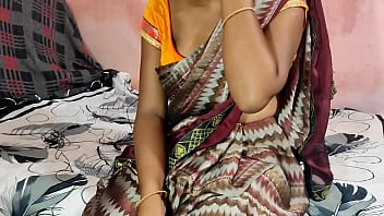 Preview 1 of Perampok Rumah - Sasur Ji ne meri chut dekar uske land mein Pani a Gaya