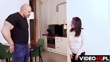Preview 1 of Bra Salesmen Sex - POLSKIE FILMY PORNO - NOWY TELEFON