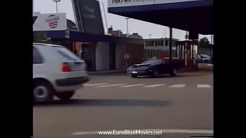 Preview 1 of Beeg Black Gf - Sex party aan zee (1993)