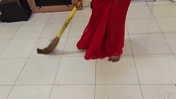 Preview 1 of Classic Vetange - देसी भाभी ने पोछा झाड़ू मारते समय अपने मालिक के साथ चूदाई की