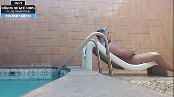 Preview 1 of Porn Nxxx - Mamei meu primo no motel na piscina