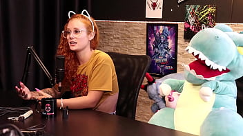Preview 3 of Any Xxxx - Foi demitida na Pandemia e conheceu uma SG,  ent&atilde_o entrou pro porn&ocirc_ - Dracaryssg