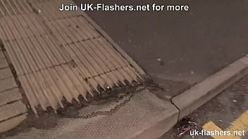Preview 4 of Papa Bati Xnxx Xxx Sxse Videos - British flasher pissing in public transportation