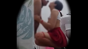 Preview 4 of Bbw Geordie Porn - novia infiel follando en el ba&ntilde_o despu&eacute_s de la fiesta CAMARA ESPIA
