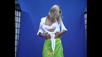 Preview 1 of Bokep Barat 2vs1 - I&#039_m Nadja a blonde camgirl with a shaved pussy and today I want to enjoy with a sex toy