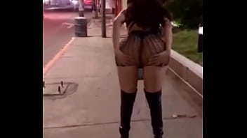 Preview 4 of Best Throat Job - SCORT TRANS ENSE&Ntilde_ANDO EL CULO EN PUBLICO  CON TODA LA GENTE VIENDOME